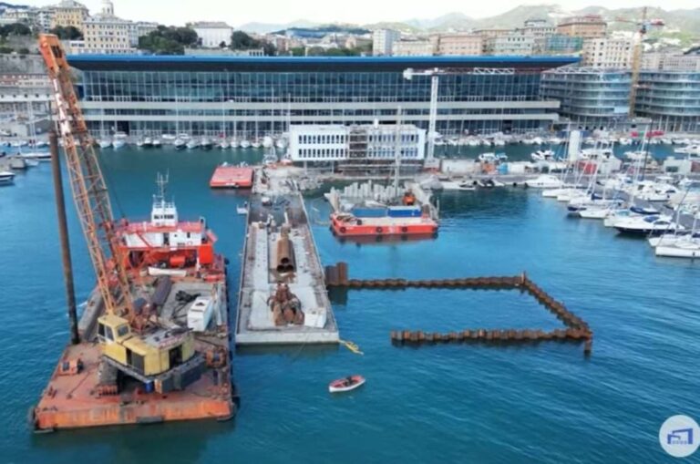 Porto di Genova, in estate il sollevamento della nuova Torre Piloti