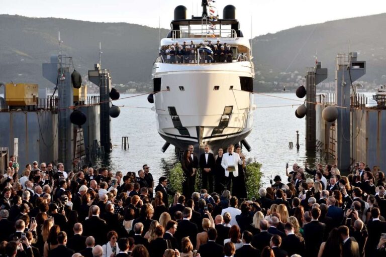 Sanlorenzo vara il primo superyacht al mondo con sistema Fuel Cell a metanolo verde