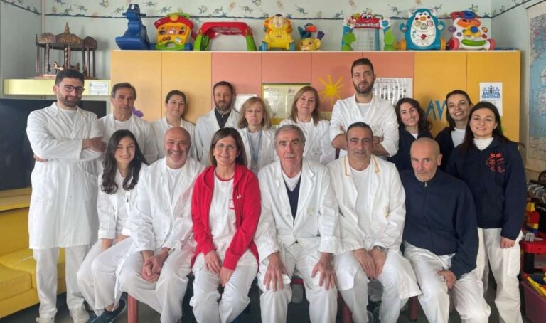 Irccs Gaslini, individuata una nuova terapia efficace per una grave malattia renale cronica