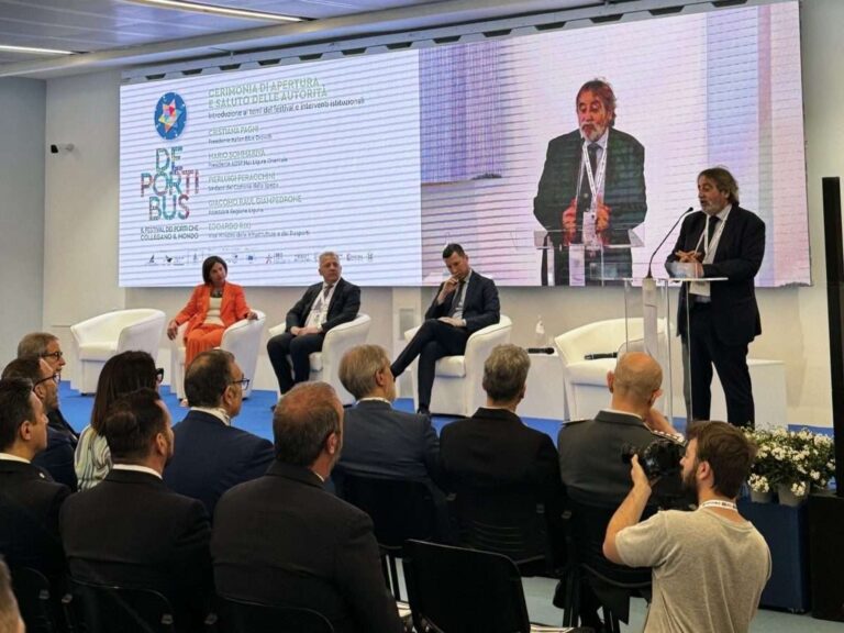 Shipping, inaugurato oggi alla Spezia “De Portibus”