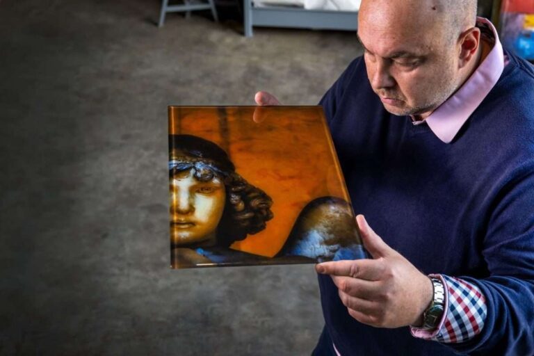 Altare Vetro Arte, gli scatti di Matteo Musetti per raccontare “La forza della fragilità”