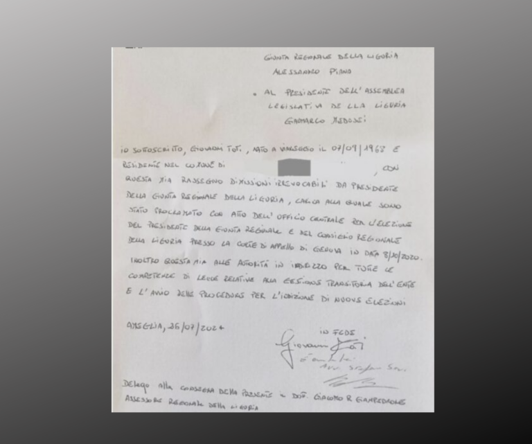 Toti: «Mi dimetto perché i cittadini tornino ad esprimersi per ridare autorevolezza alla politica»