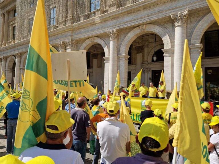A Genova Coldiretti Liguria in piazza per chiedere il depopolamanto dei cinghiali