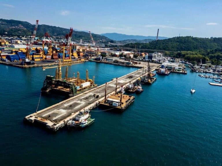 Molo Crociere della Spezia, al via consolidamento fondali e prefabbricazione dei cassoni