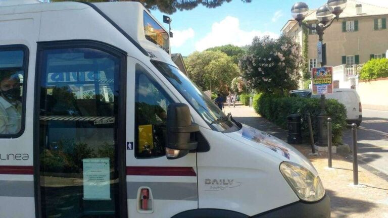 Laigueglia, sabato 5 luglio riparte il bus navetta gratuito per le spiagge