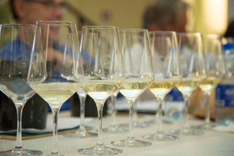 Sei vini della Liguria premiati con i “Tre bicchieri” dal Gambero Rosso