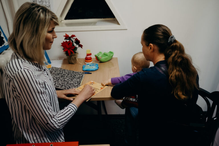 Reati a danno di minori, Terres des Hommes: «In Liguria calano del 4%, ma aumentano quelli contro i famigliari»