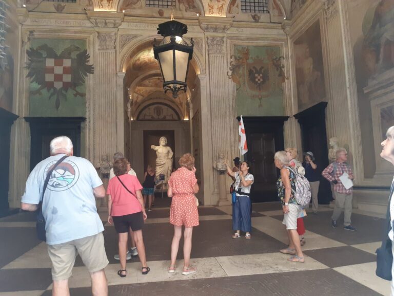 Turismo, aprile da record in Liguria: oltre 1,2 milioni di presenze (+7,5%)