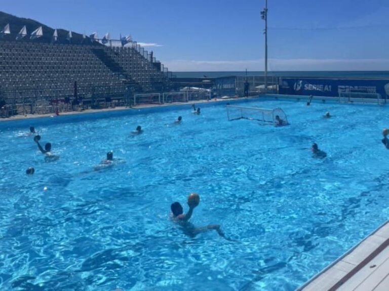 Piscina di Recco, il sindaco Gandolfo: “Lavori al via in primavera”