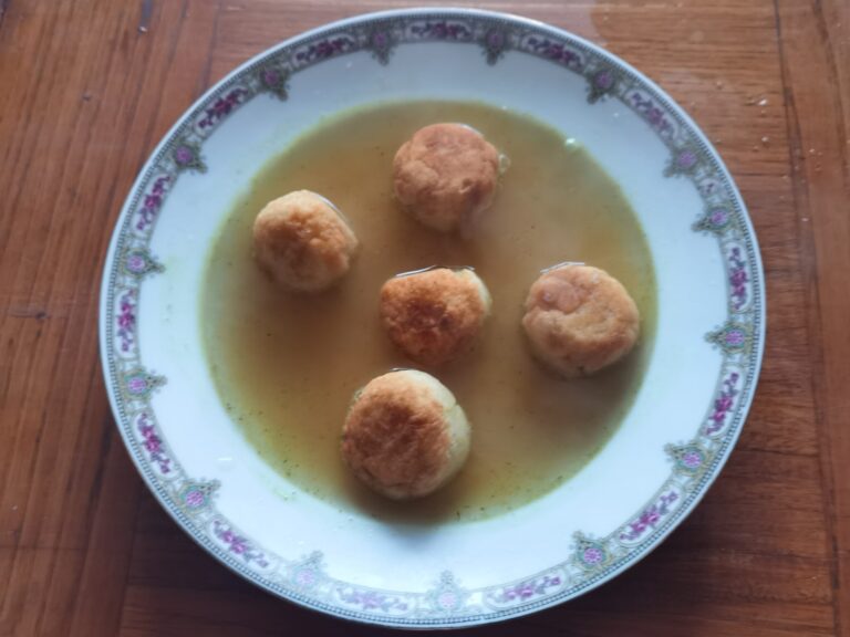Crocchette di patate in brodo