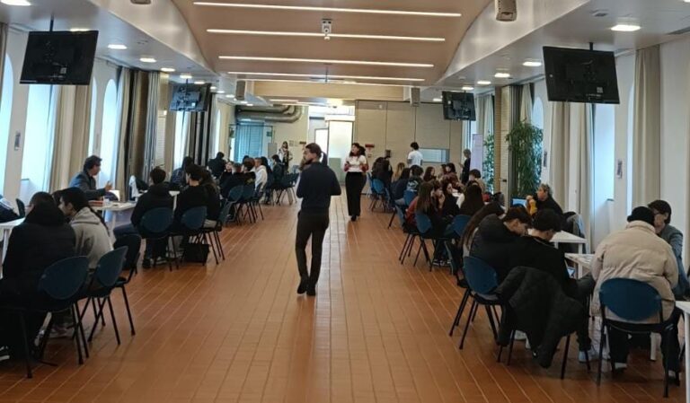 A Savona speed date tra giovani e cooperative: coinvolte 4 scuole, 9 imprese, 2 realtà giovanili