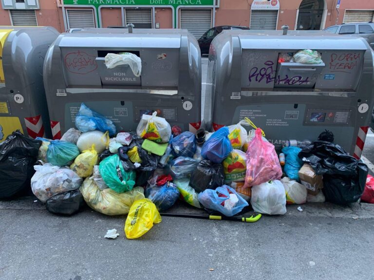 Rifiuti, a settembre il Comune di Genova incontra i Municipi per criticità su decoro e pulizia