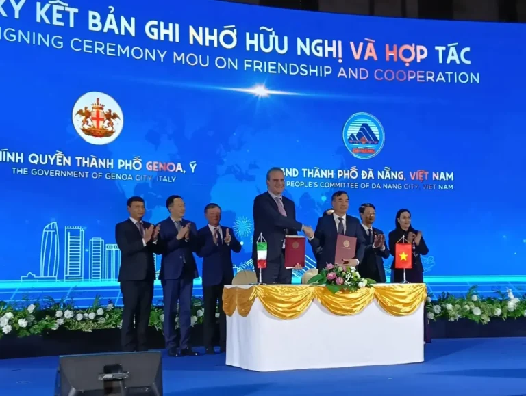 Il Comune di Genova firma patto di collaborazione con la città vietnamita Da Nang