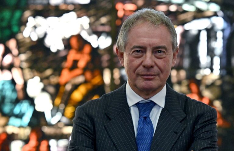 Ex Ilva, Urso risponde: «A Genova interventi di nuova industrializzazione nelle aree libere dall’attività siderurgica»