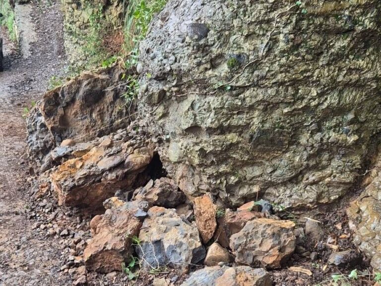 Santa Margherita, transito interdetto per frana in zona di via Gave
