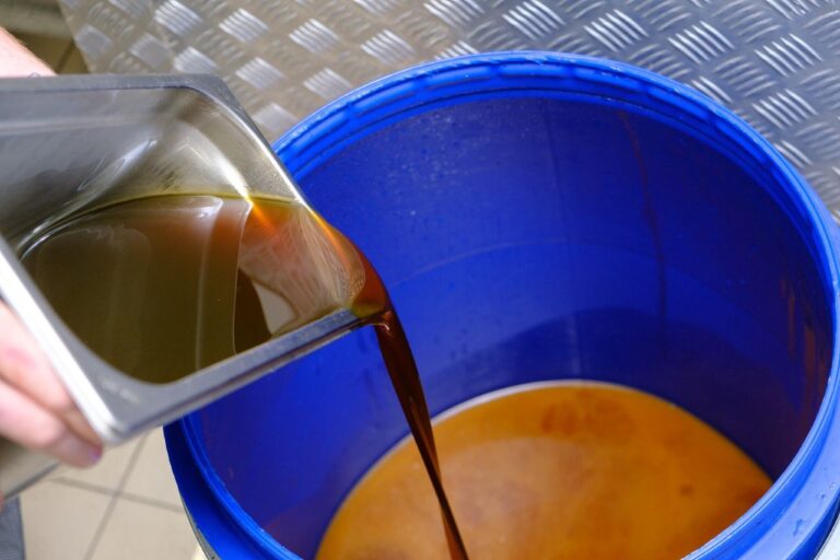 A Genova gli oli di scarto Roadhouse e Chef Express trasformati in biocarburante