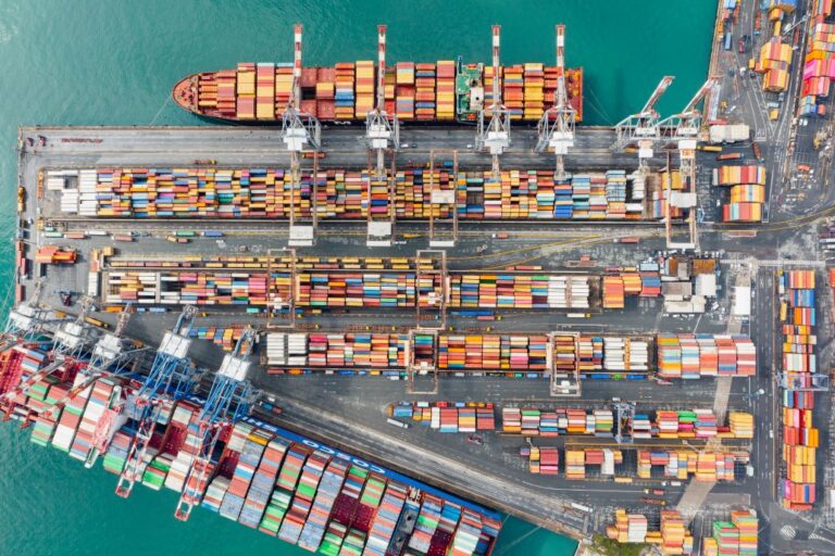 Linea Blu fa tappa alla Spezia per raccontare il porto