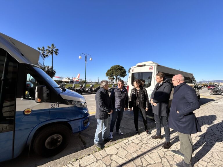 Nuovo capolinea in corso Valparaiso