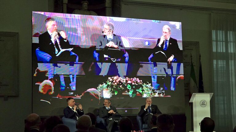 «Capace, non influenzabile e votato al sacrificio», Rixi traccia l’identikit del nuovo presidente dell’Adsp del Mar Ligure Occidentale