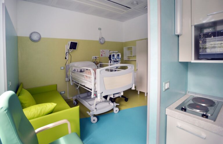 Donati 400mila euro all’Hospice del Gaslini grazie alla campagna di crowdfunding “In nome di Cesare”