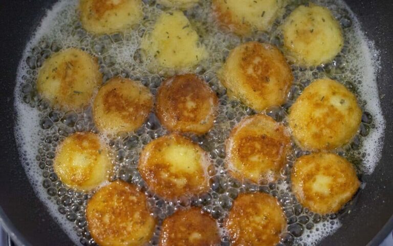 Subricchi di Dego, focaccette di patate