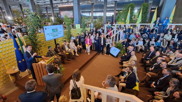 Euroflora aperta oggi al pubblico, Ferrando: «Partiti con il piede giusto»