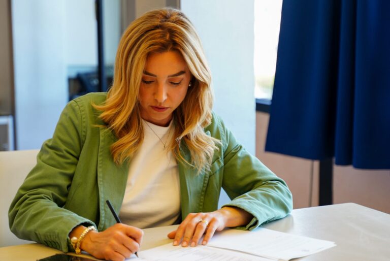 Salis incontra i vertici di Genoa e Samp: “Avanti con la candidatura di Genova a Euro 2032”