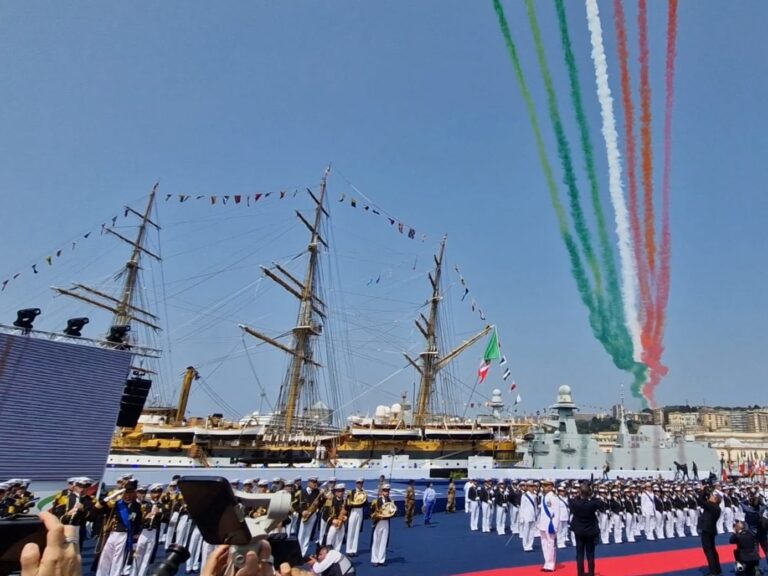 Festa dalla Marina, l’Amerigo Vespucci conclude il tour mondiale a Genova con le Frecce tricolori