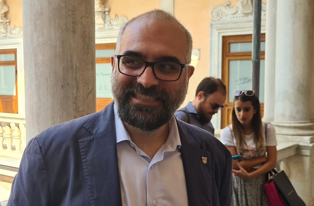 Borsa, avvio il leggero rialzo per Milano