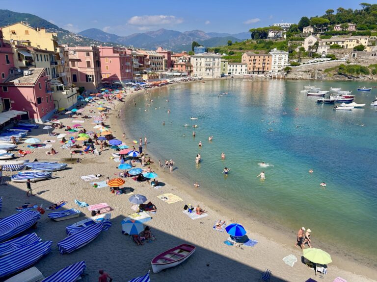 Sestri Levante, anche quest’estate il 1° luglio scatterà il contingentamento nella Baia del Silenzio