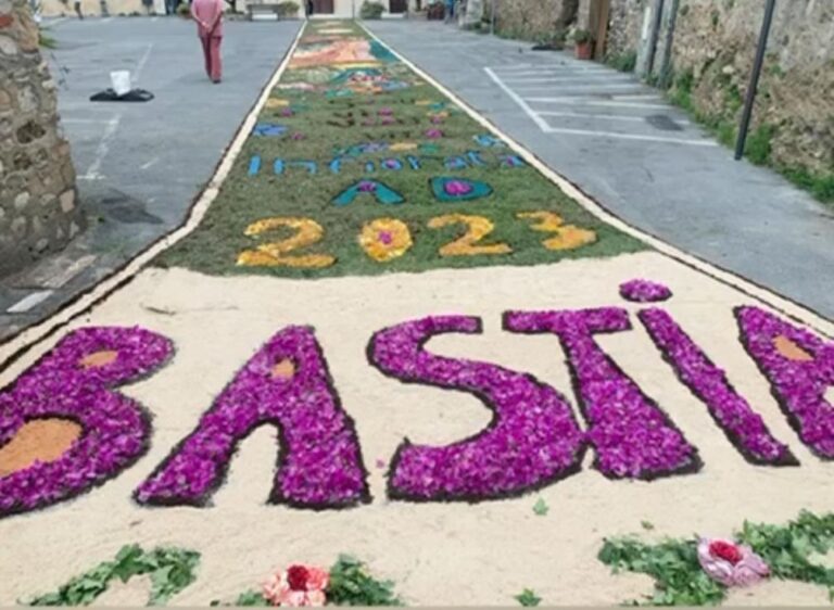Ad Albenga torna l’infiorata del Corpus Domini nella frazione di Bastia
