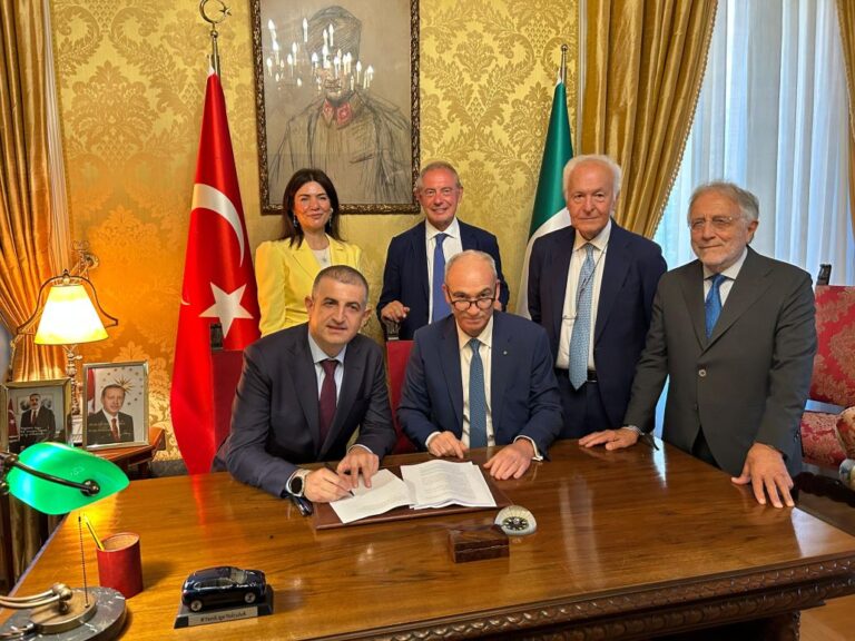 Piaggio Aerospace, i complessi aziendali ceduti alla società turca Baykar