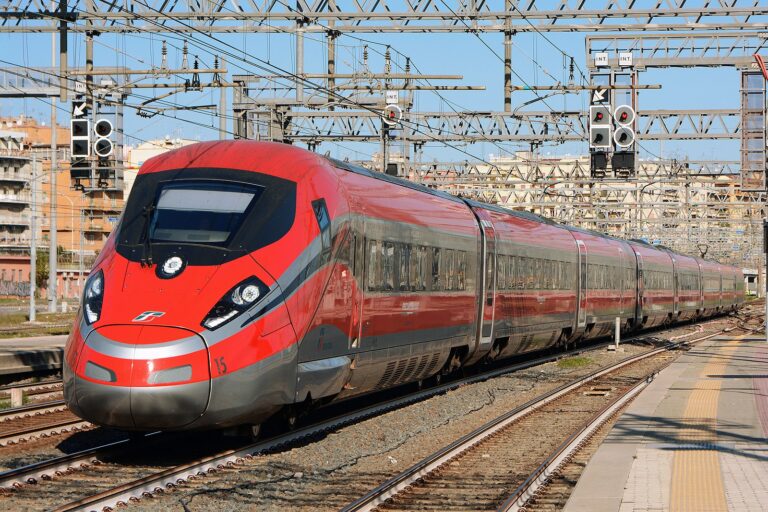 Treni, assessore Scajola: “Prorogato al 13 dicembre l’uso della carta Tuttotreno sul Frecciarossa”