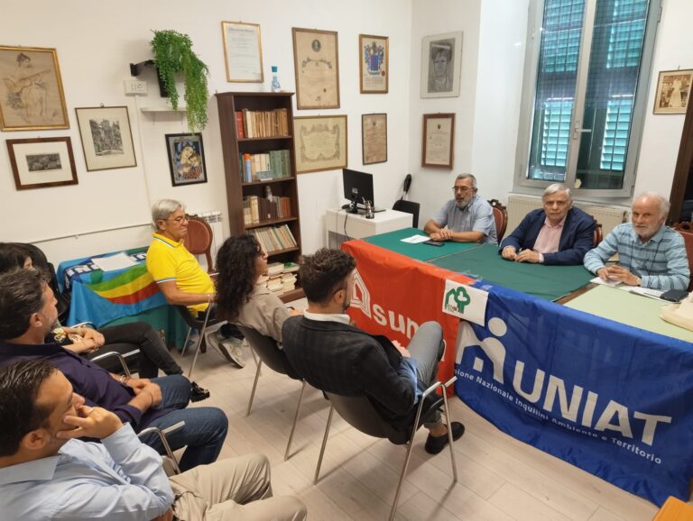 Case popolari a Genova, domande entro il 15 dicembre. Sunia, Sicet e Uniat: solo 100 alloggi per quattromila domande