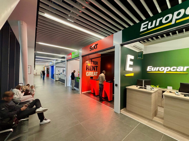 Aeroporto di Genova, operativa la nuova area autonoleggio