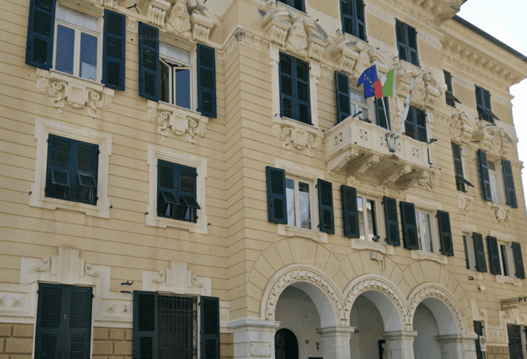 Genova, iniziano le giunte itineranti: partenza il 23 ottobre a Voltri