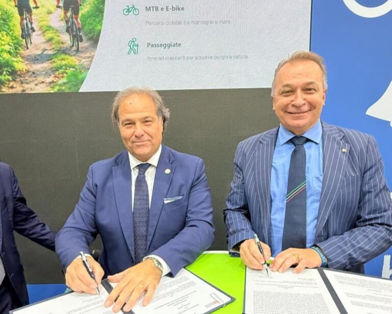 Turismo, al Ttg di Rimini firmato accordo di collaborazione Liguria – Piemonte