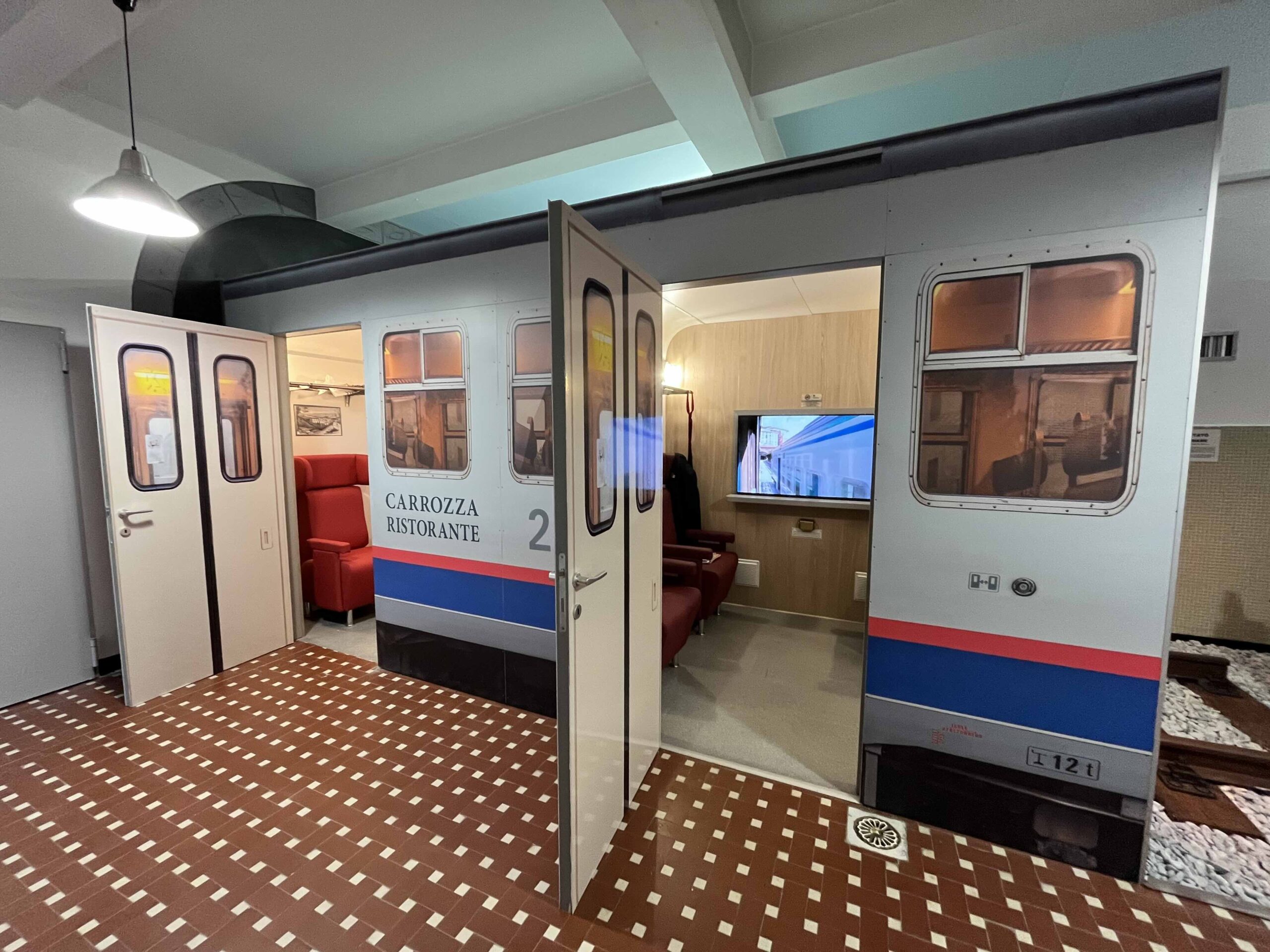 Alla Rsa Doria di Struppa sala cinema, un finto vagone ristorante e altri elementi che aiutano chi soffre di demenza senile