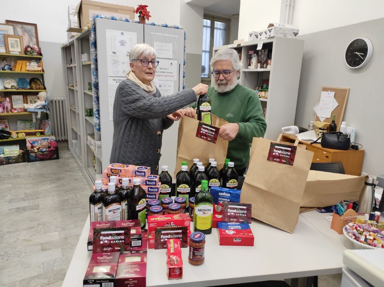 Oltre 1000 pacchi alimentari grazie a Comunità San Benedetto al Porto, Fondazione Carige e Costa Crociere Foundation