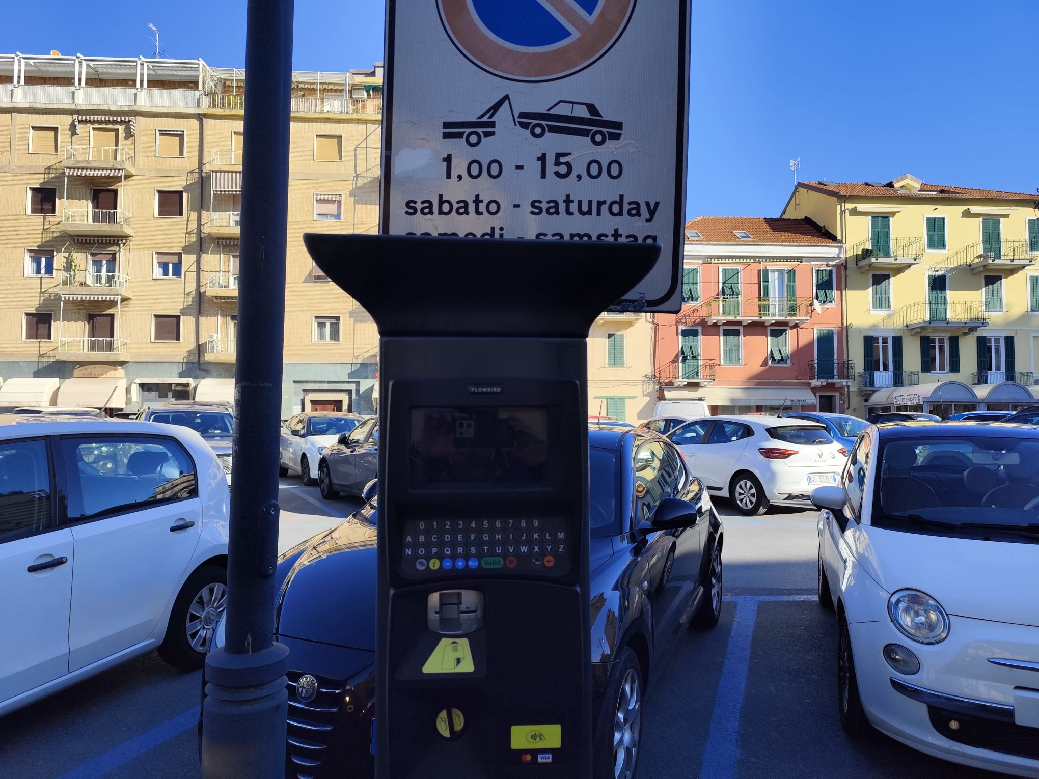 Ad Alassio 27 nuovi parcometri che consentono i pagamenti digitali