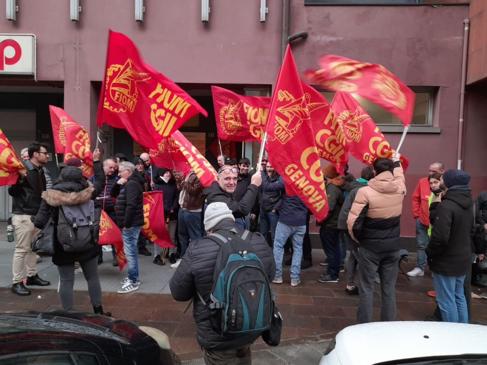 Mermec Ste, sciopero e presidio davanti alla sede genovese
