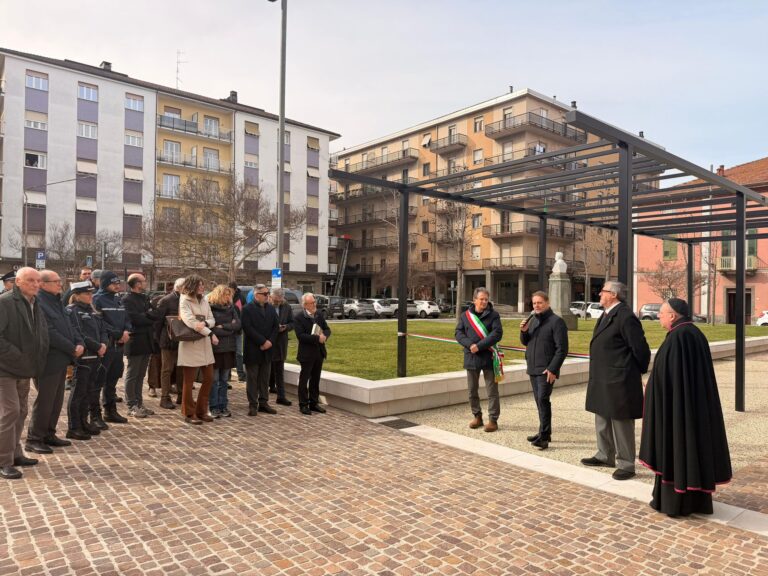 Cairo Montenotte, inaugurata la riqualificazione di piazza Abba e via Fratelli Francia