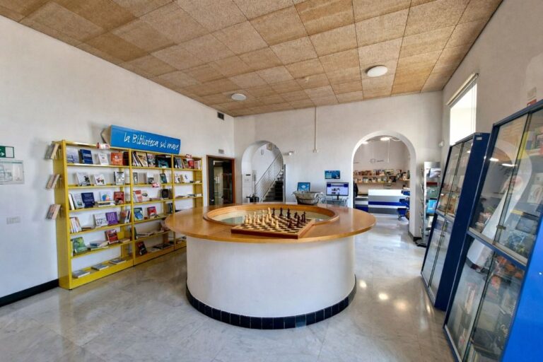 Biblioteca Civica di Alassio _ GIOCHI