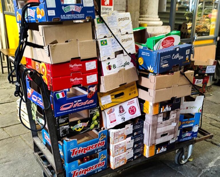 Amiu: al via al Mercato Orientale il nuovo servizio sperimentale per la raccolta differenziata