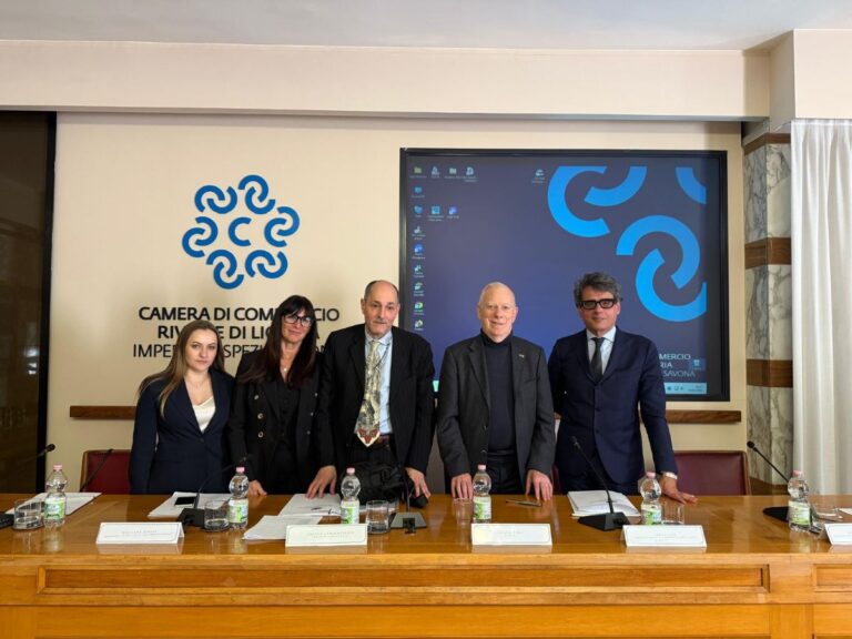 foto evento crisi impresa confcommercio la spezia