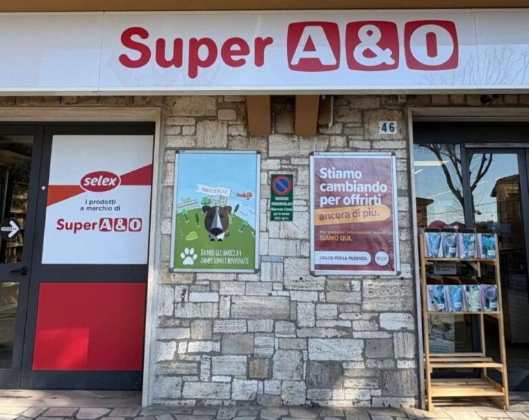 Insegna Super A&O_ Etruria retail_per CS