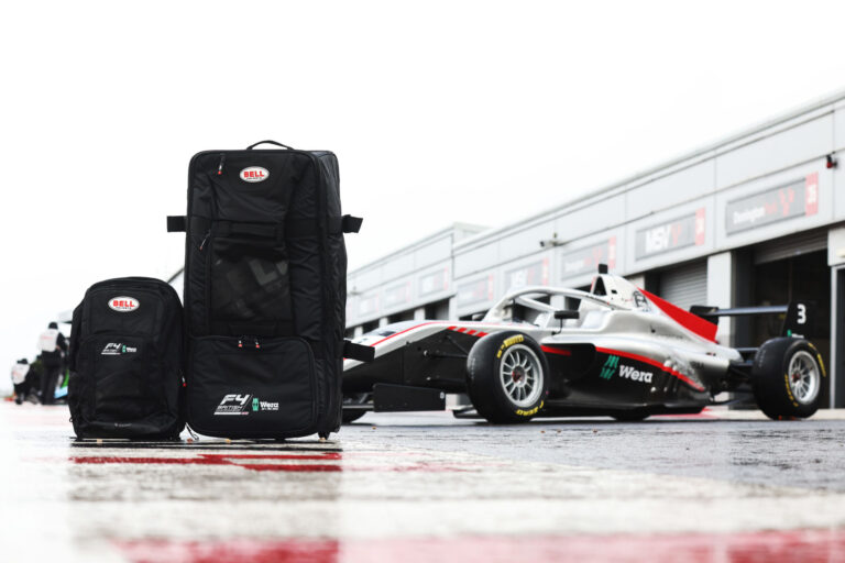 bell racing british f4