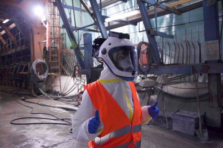 Supermaschera in cantiere esseg inail