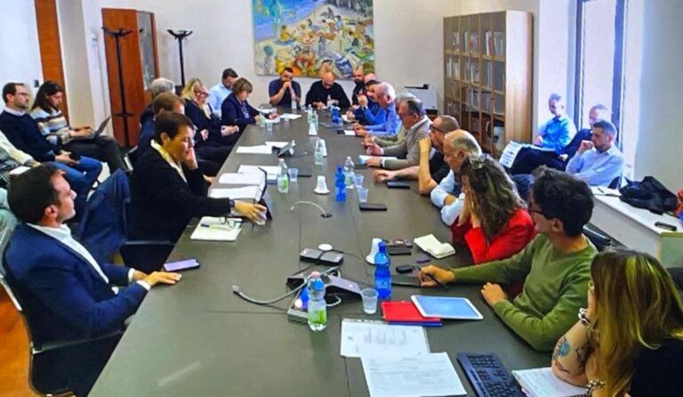 foto incontro sindacati regione amt