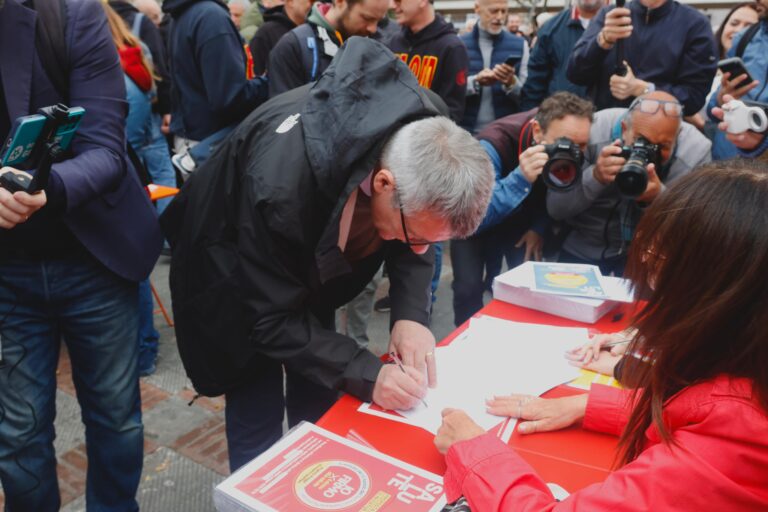 Firma Maurizio Landini